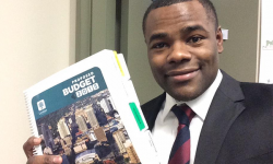 Add Mo’s Name To The List Ward 3 Councilor Mo Salih is nominated for Top 25 Canadian Immigrant Award (Photo Courtesy of Twitter)
